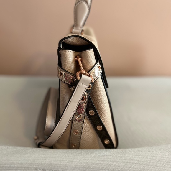 Michael Kors Medium logo cross body/satchel - Picture 6 of 6